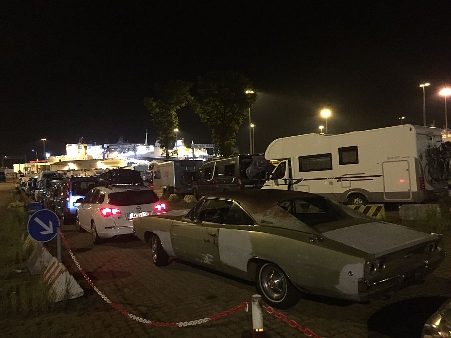 queue for Ferry - about 1am