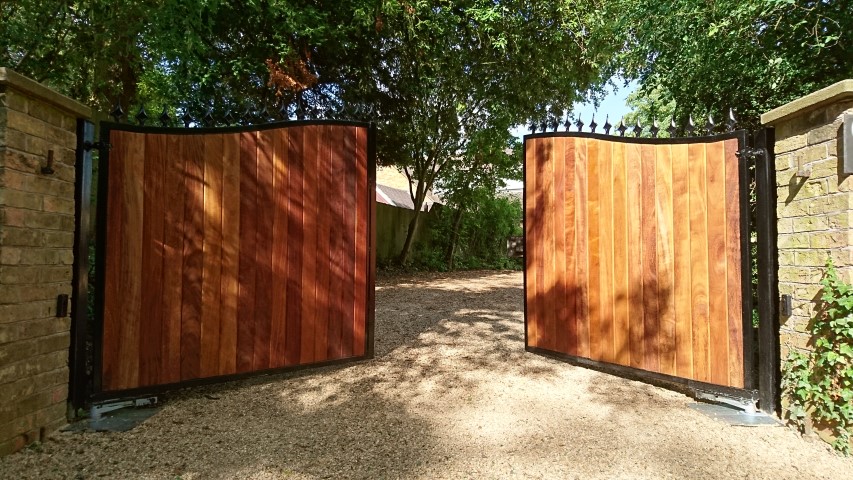 COMPLETED GATES (5) (Small).JPG