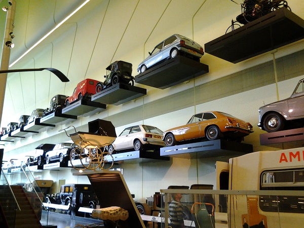 Glasgow Transport Museum 1.jpg