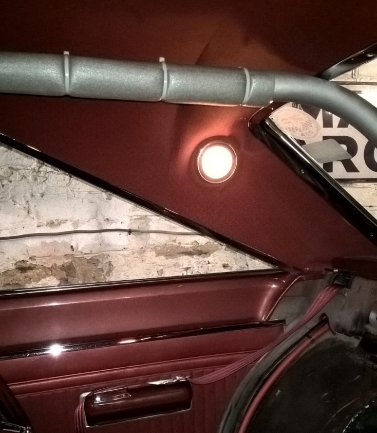 C-pillar lamp working.jpg