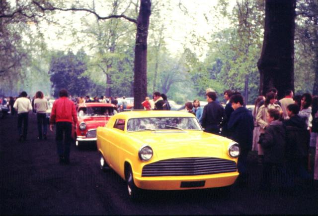 'Lemon Squash' Ford Consul (Small).jpg