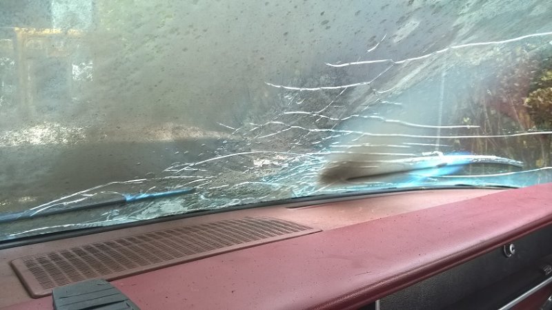Belve fire 010. Windshield..jpg