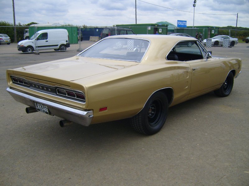 S7002102.JPG