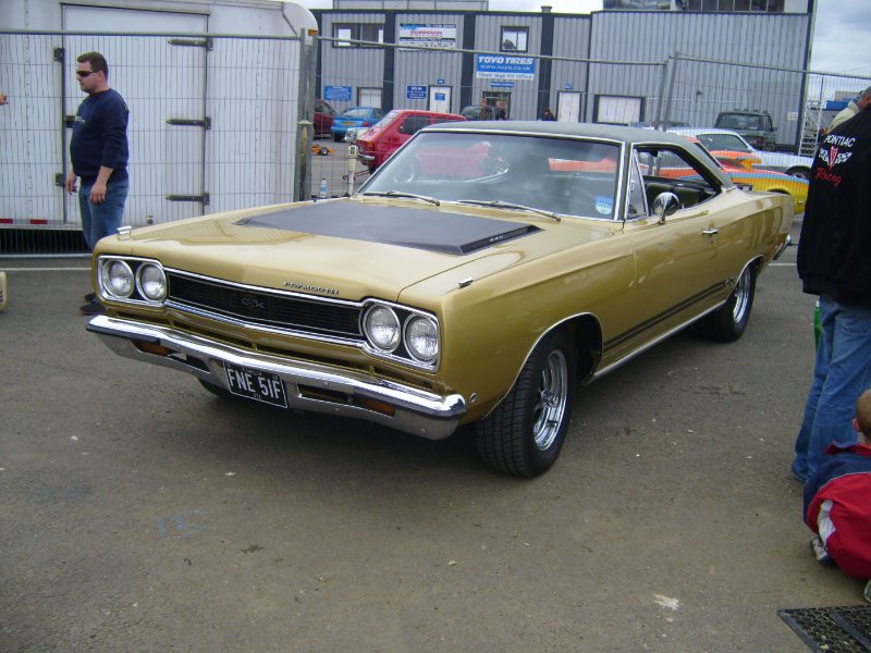S7002116.JPG