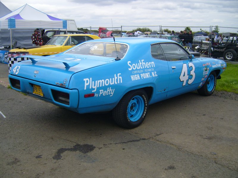 S7002148.JPG