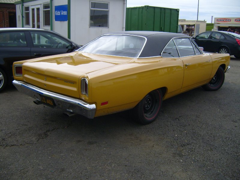 S7002172.JPG