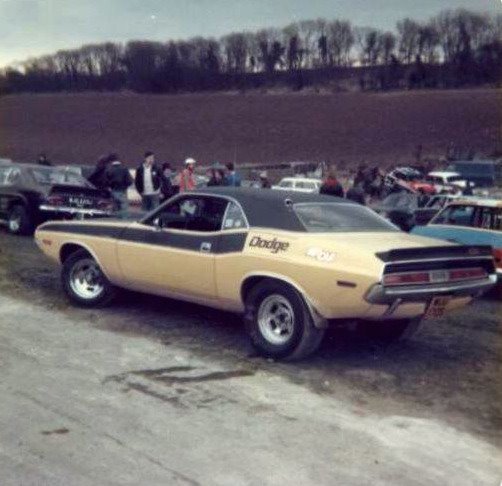 hot car challenger.jpg