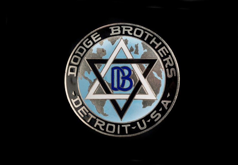Dodge brothers logo.jpg