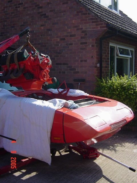 Daytona - hemi install 2005.jpg