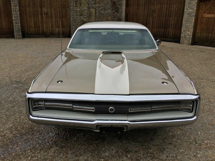 chrysler-300-hurst-2-740x555.jpg