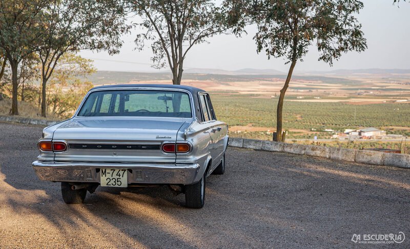 dodge-dart-gt-alargado-5.jpg