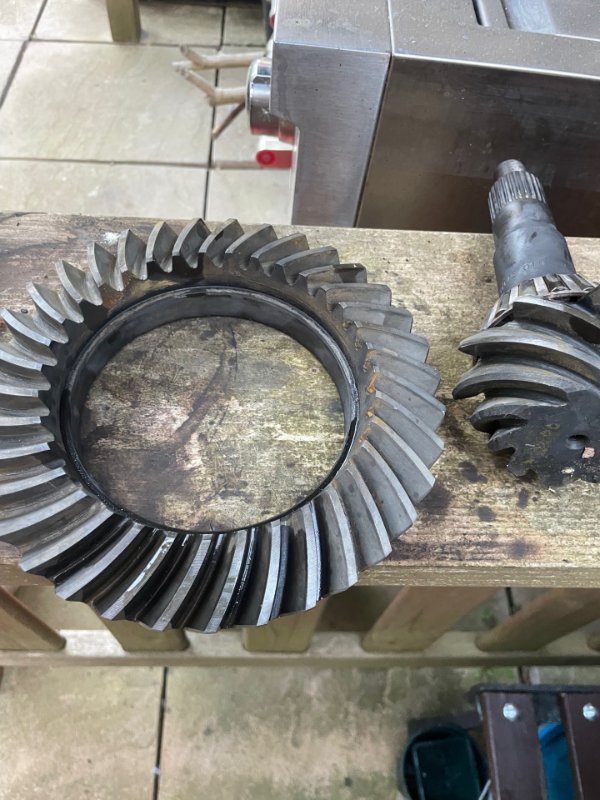 0750 BW (OEM) stamped gears  washed  slight flash rust after degrease