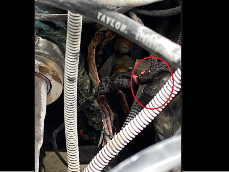 Note cable welded to brake pipe