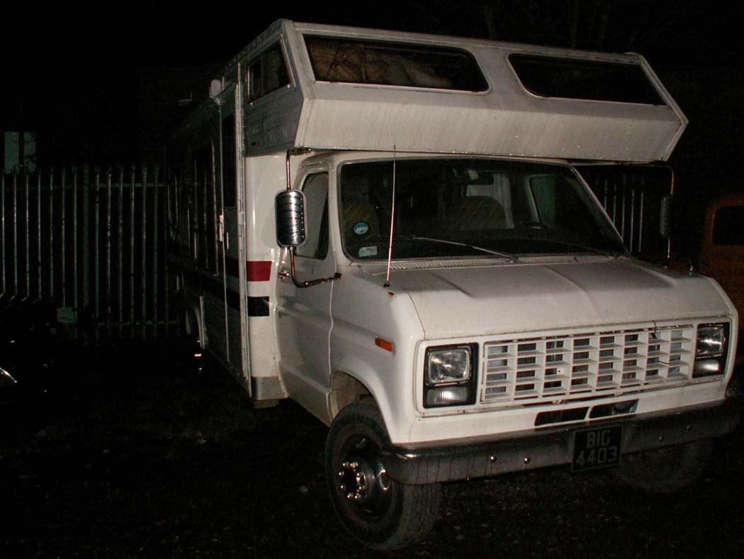 Camper 001.jpg