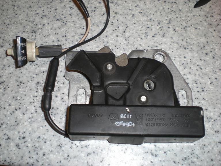 electric trunk release