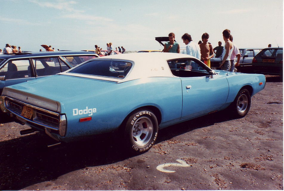 72 Charger SE blue.jpg