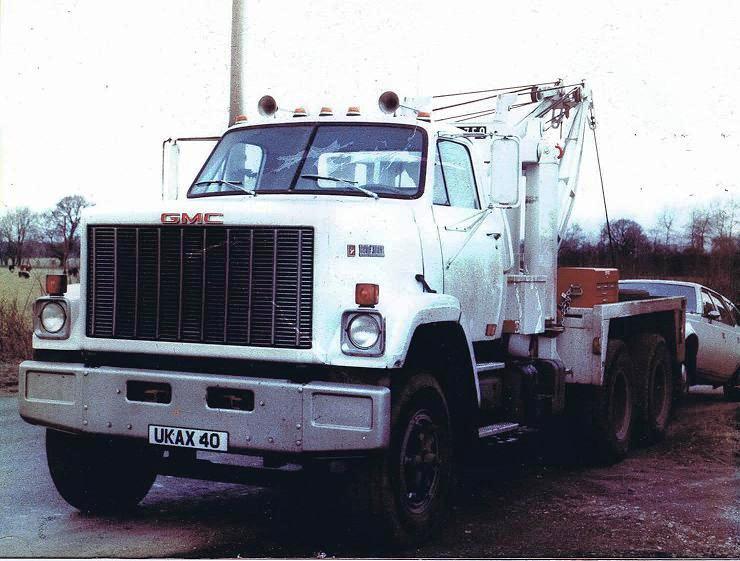 GMC WRECKER.JPG