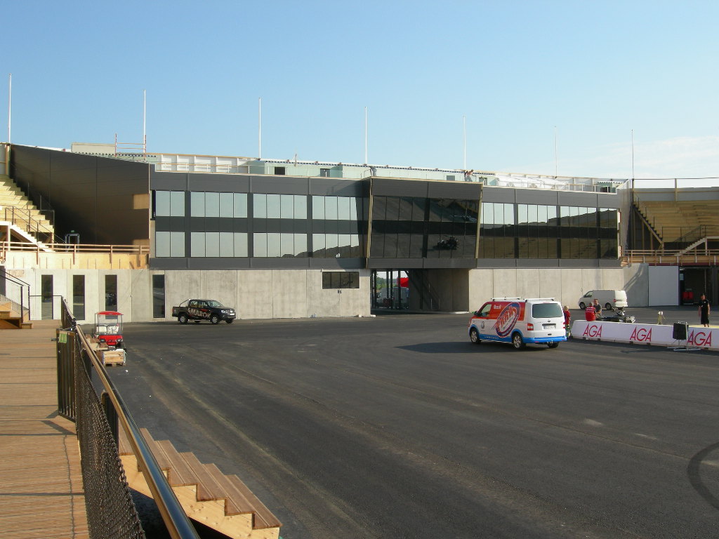 The cars come though the middle