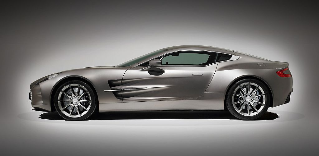 One-77_01_crop.jpg