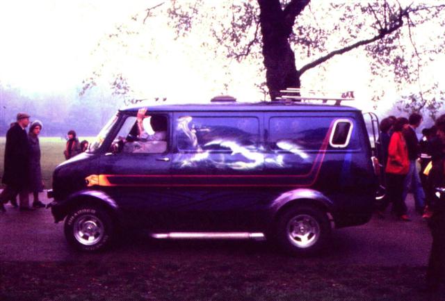 murals on CF Bedford van (Small).jpg