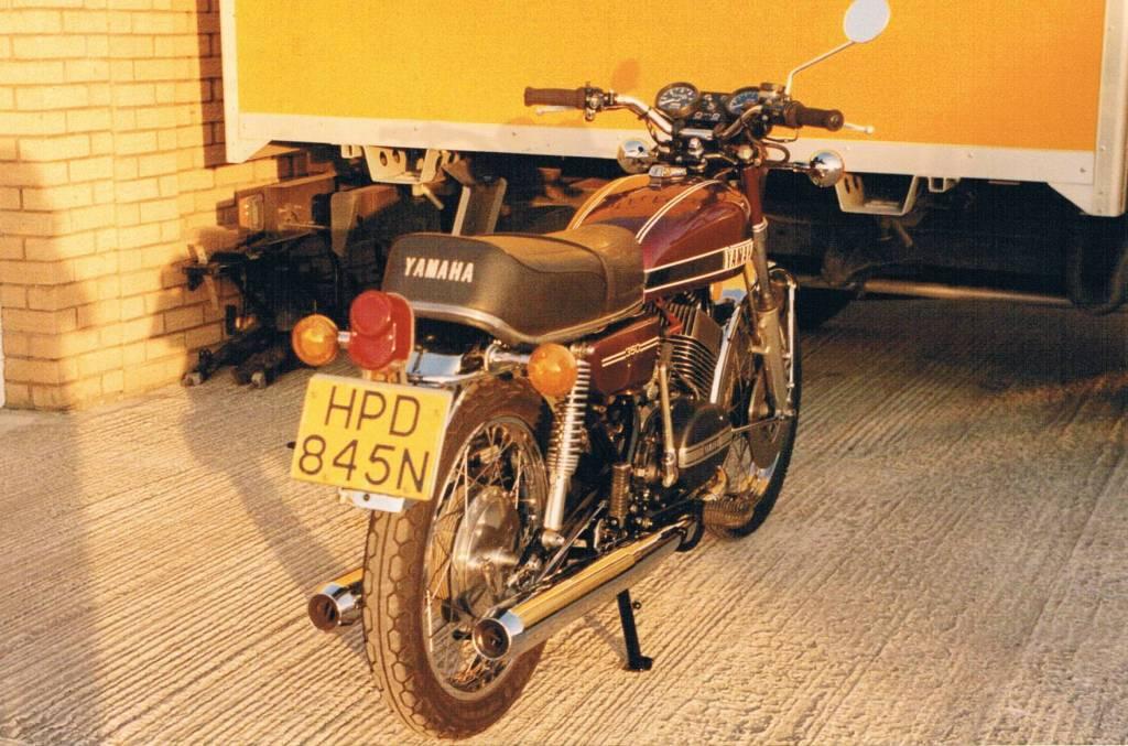 RD350 like new 003.jpg