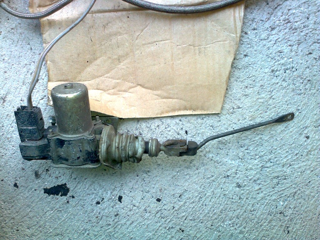 Mystery Nitrous device.jpg