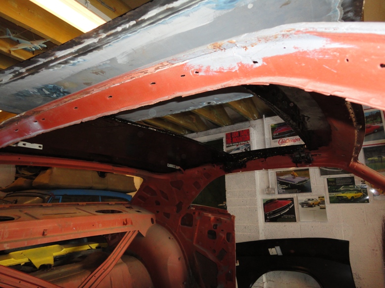 All de-rusted with wire brush wheel in the grinder (messy!), seam sealed and painted prior to tray install.