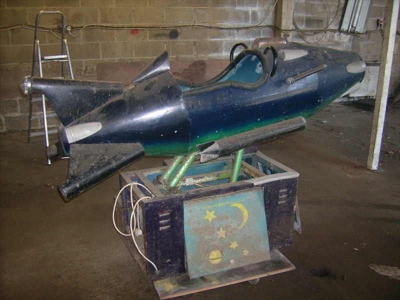 ROCKET RESTO 013.JPG