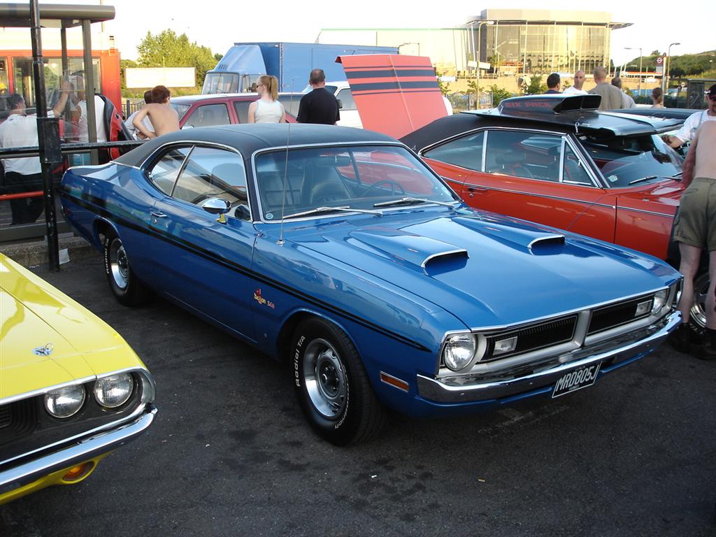 Ace Cafe Mopar Meet 22-6-05