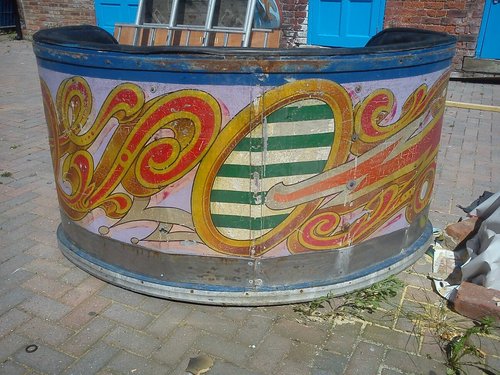 WALTZER.jpg