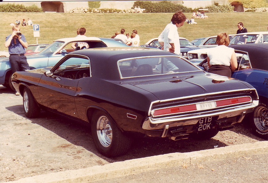 70 Challenger black.jpg