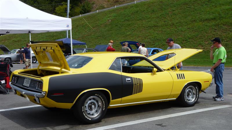 71 Hemi Cuda (a clone)