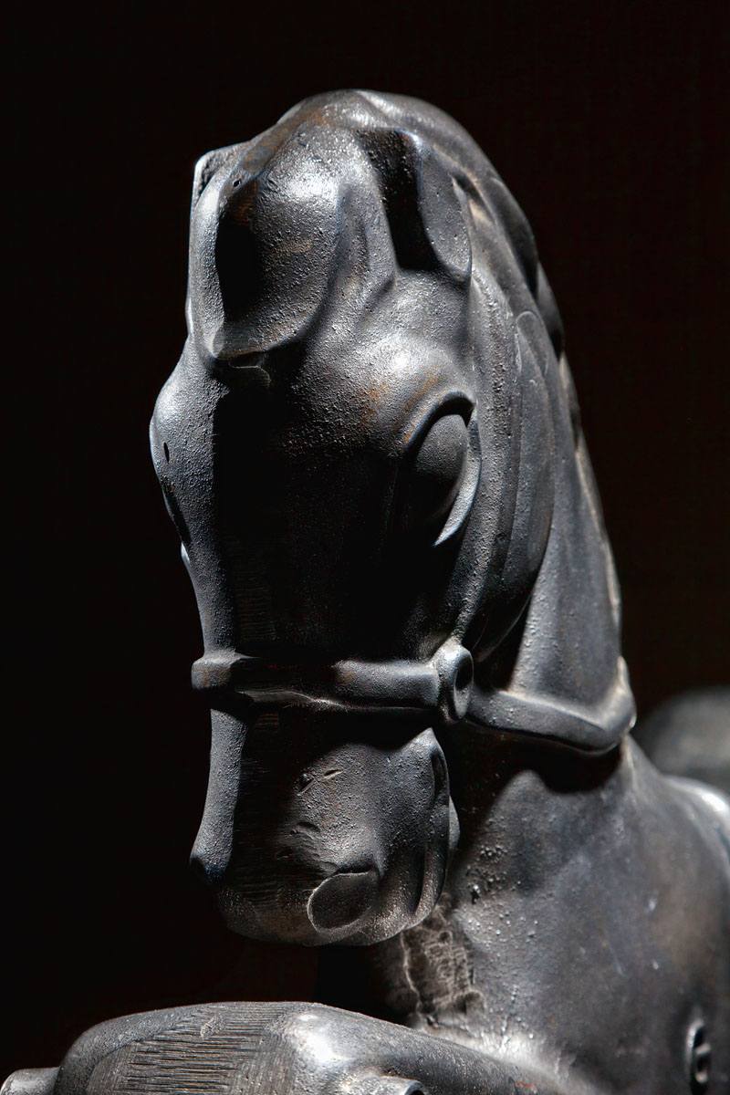 HORSE.jpg