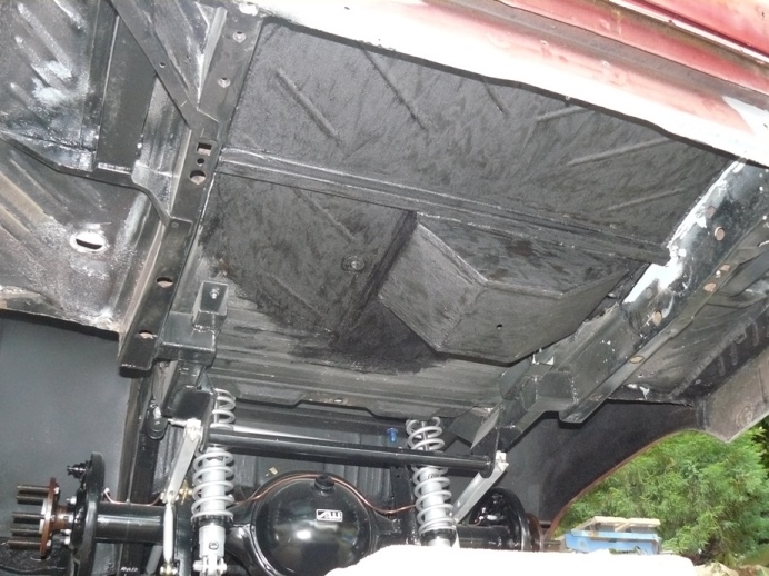 Trunk panel undersealed.jpg