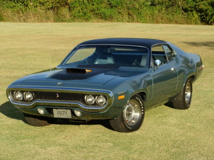 1971-RR-Auto-Hemi-700x524.jpg