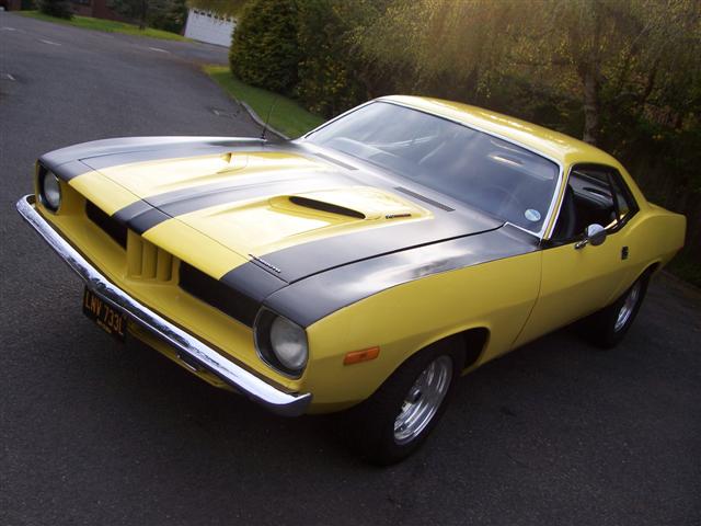 73 340 Cuda  yellow kingstan 006 (Small).jpg
