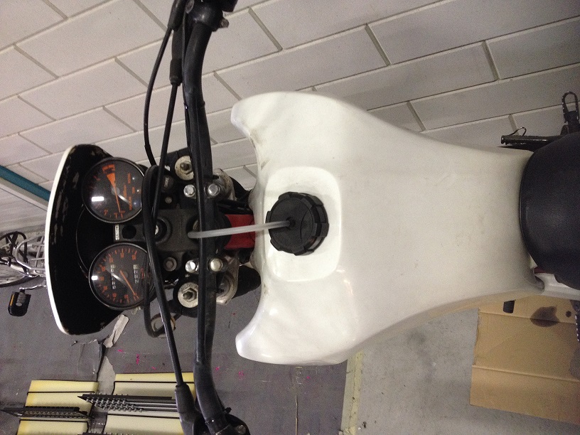 XL500 tank 001.JPG
