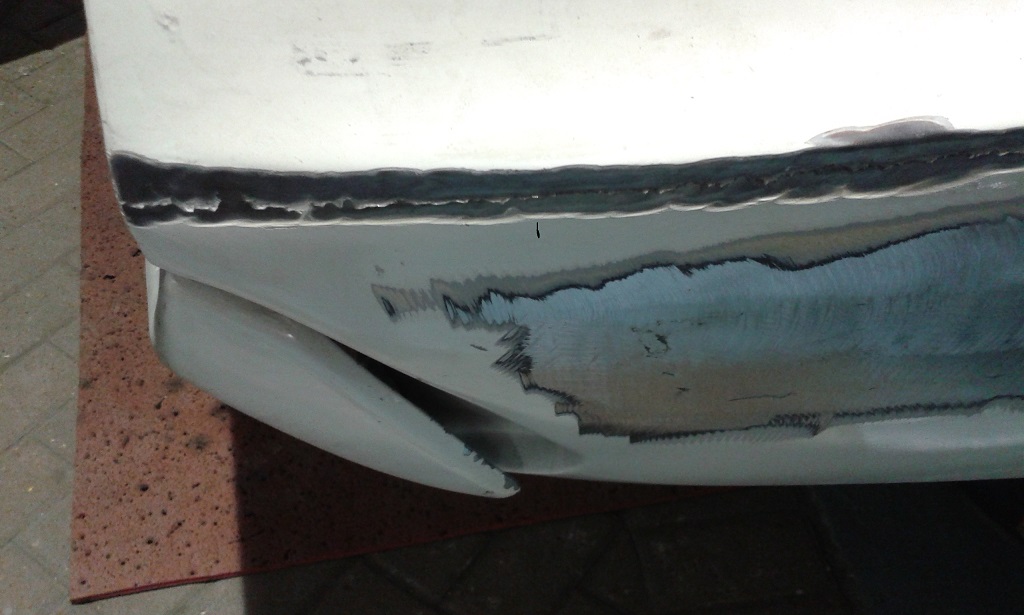 Right hand rear quarter - investigating the previous work.