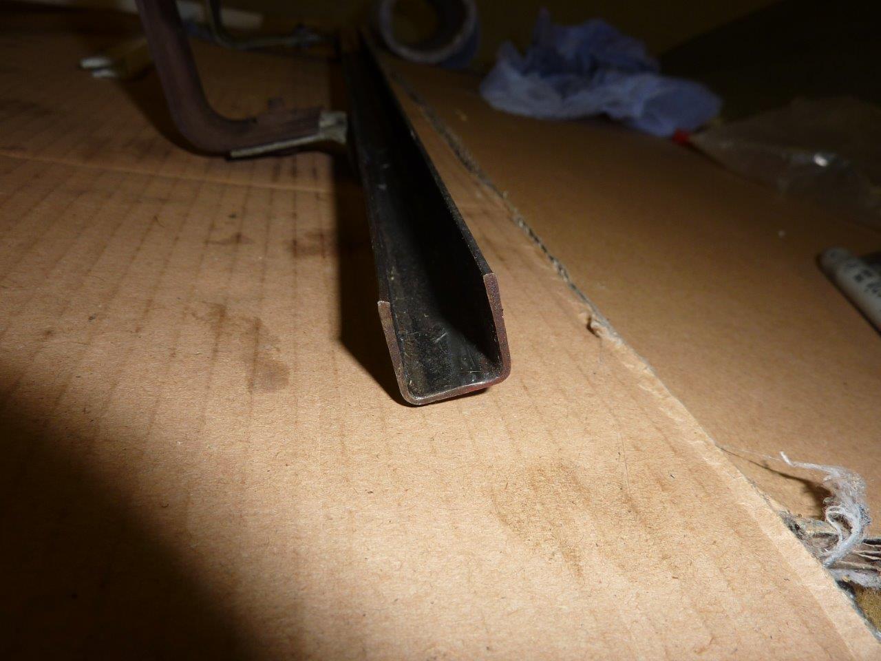 rear glass guide.JPG