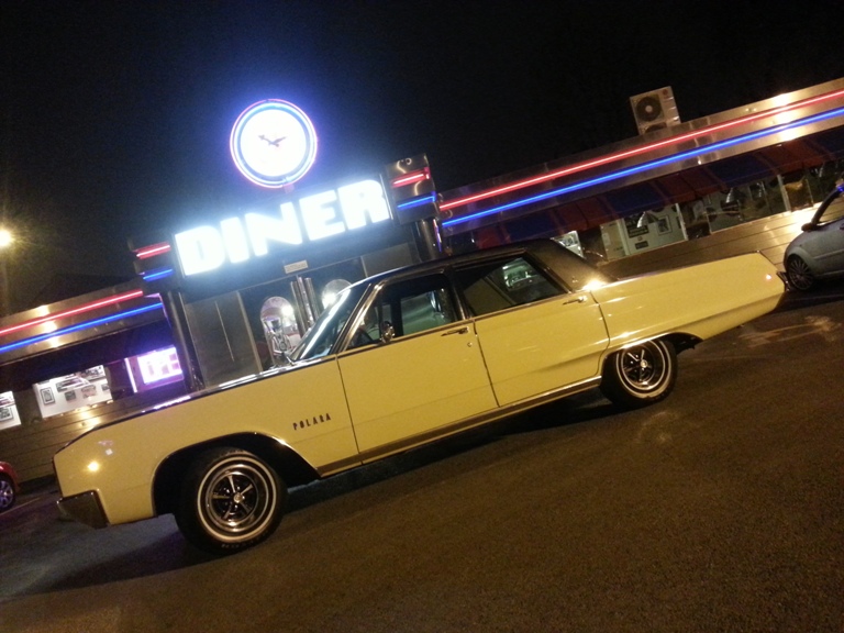 Polara at diner 3.jpg