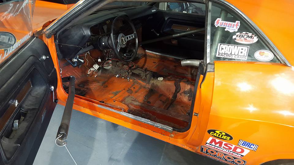 Doorbar open 1.jpg